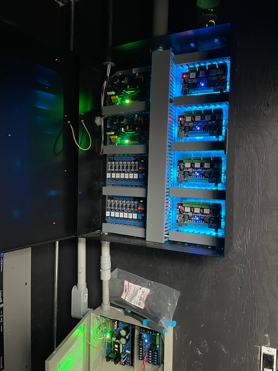 Altronix Troves